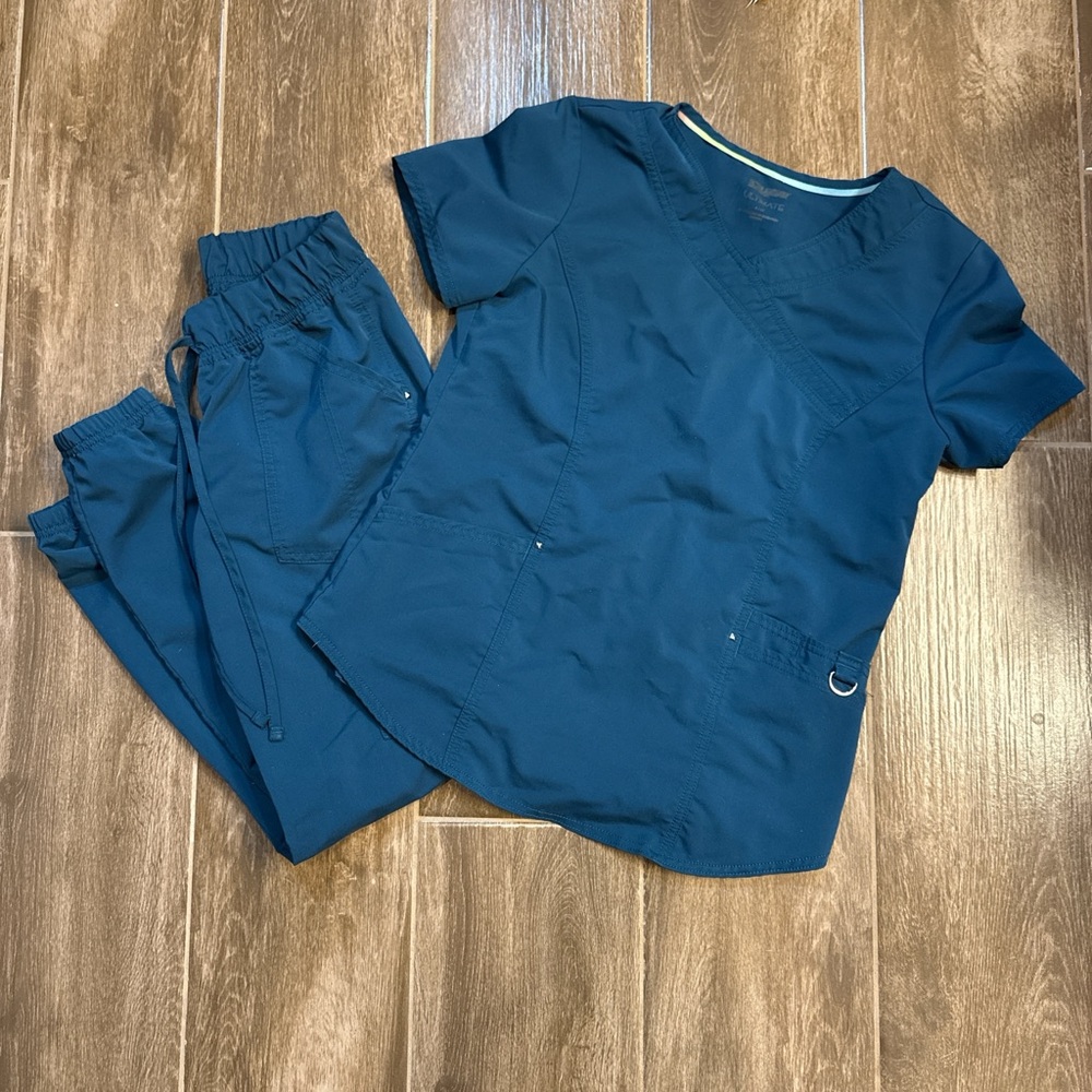 Scrub Set